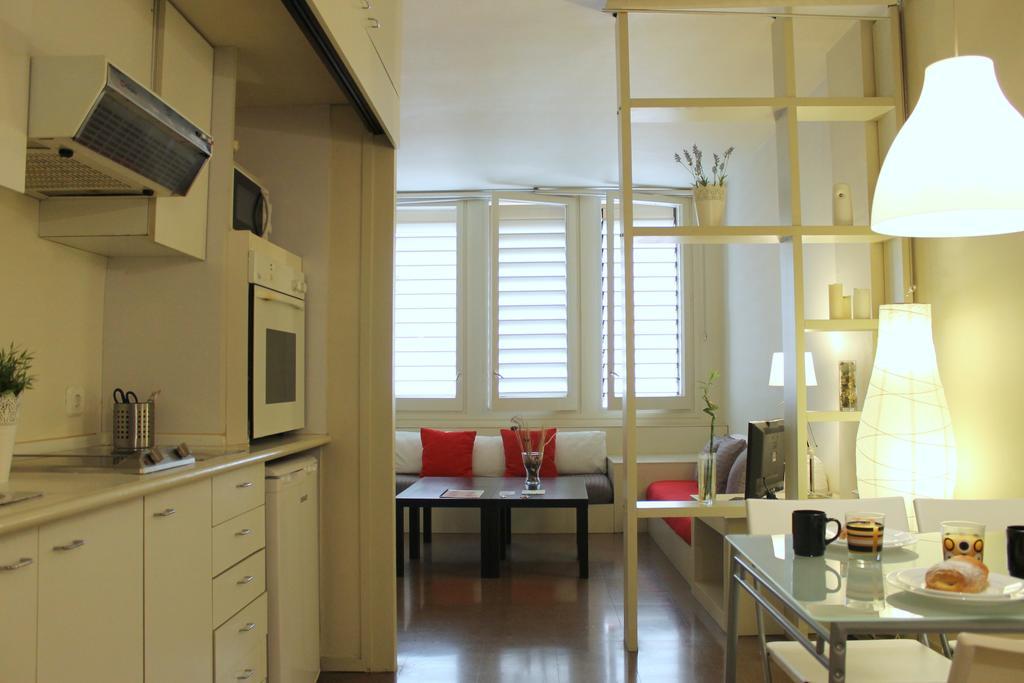 Sweet Bcn Apartments Barcelona Habitación foto